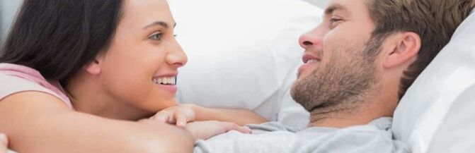 Home sexualmente activo con muller